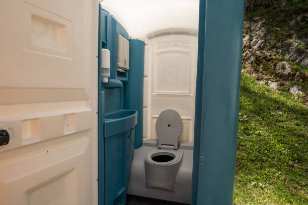 Best Porta potty rental near me  in Merced, CA